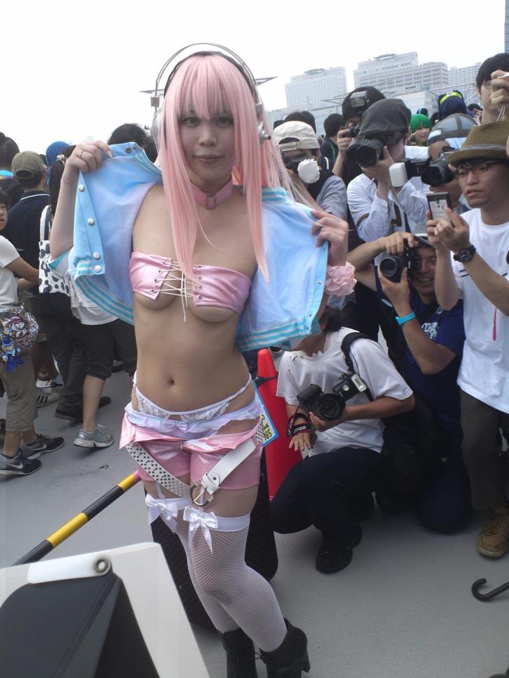 【コミケエロ画像】エロ目線でしか見れない最近のコスプレイヤーさん…卑猥な身体がたまんねーなｗｗｗ その5