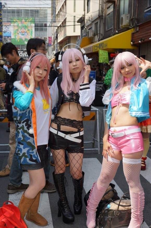 【コスプレエロ画像】過激なコスプレで衆人の股間をホットにするコスプレイヤーが痴女レベルｗｗｗｗ その13