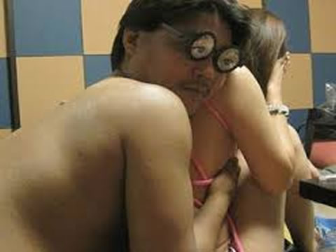 【ピンクコンパニオンエロ画像】いかついおじさんもテンションあげあげ～♪鼻の下伸ばしてデレるピンクコンパニオン遊びｗｗｗ その8
